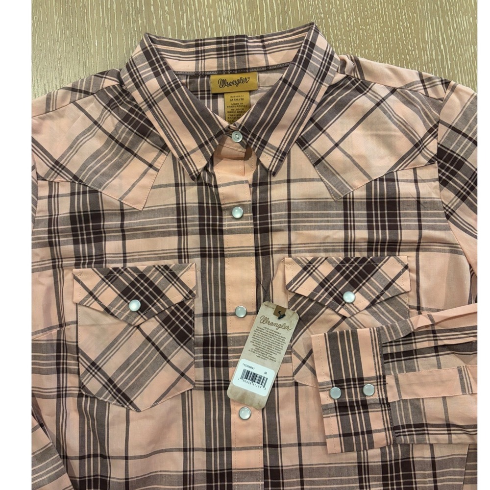 Wrangler Rose Plaid Women's Collared Long sleeve Western Pearl Snap Shirt Medium